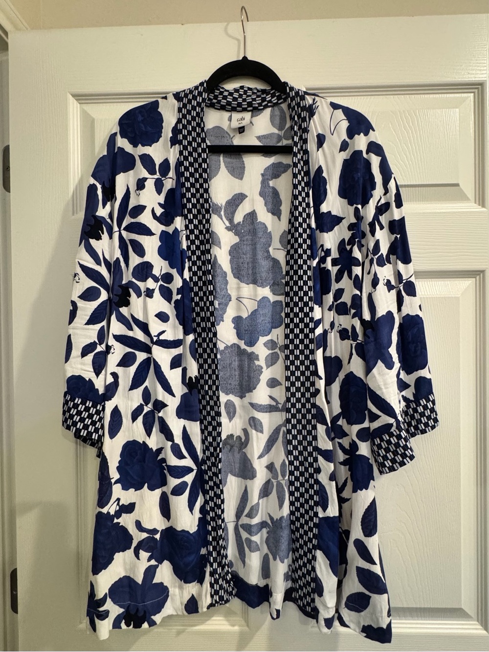 CAbi Botanical Blue and white Open-Front Kimono - Picture 1 of 3